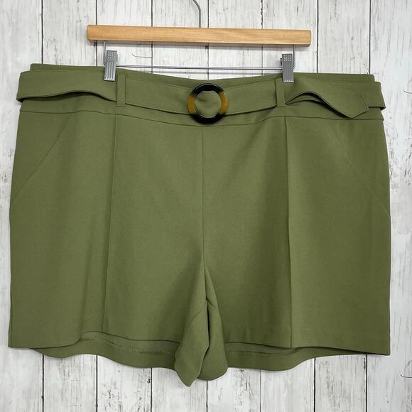 Vintage NYCC Green Stretch Belted Lightweight 5" Plus Size Khaki Chino Shorts - Picture 1 of 9
